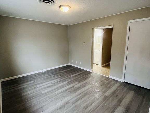 2nd image of 852 N Main St #F