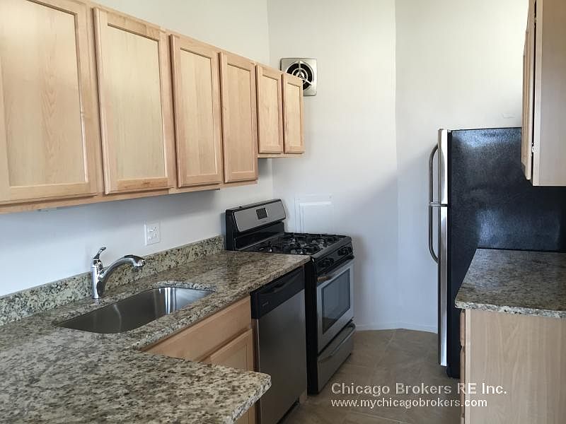 1st image of 757 W Diversey Pkwy #1