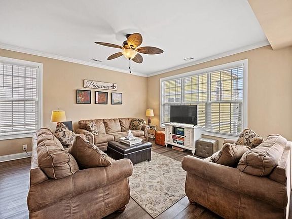 3rd image of 520 Caribbean Way