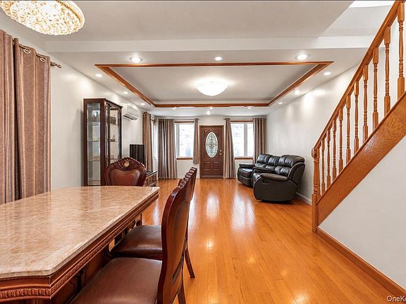 4th image of 7964 77th Avenue