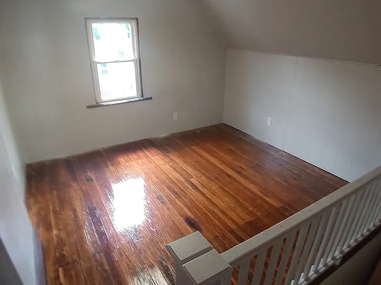 554 Coleman Ave — Photo 6