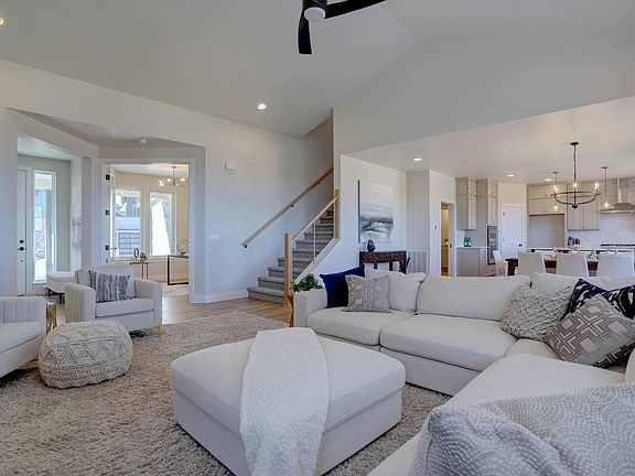 4th image of 497 Muirfield Cir