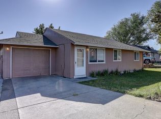 1926 SW 33rd St, Redmond, OR 97756