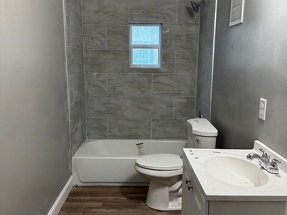 4th image of 4301 Marion Ave