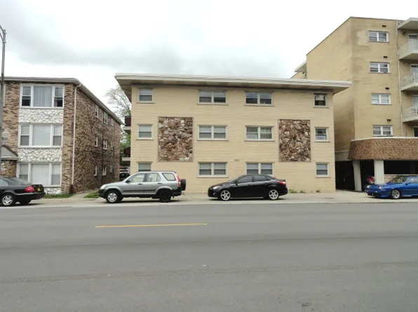 7921 W Grand Ave APT 1D, Elmwood Park, IL 60707
