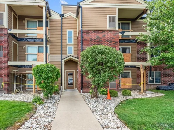 208 Glengarry Dr APT 203, Bloomingdale, IL 60108