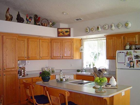 Kitchen with Island