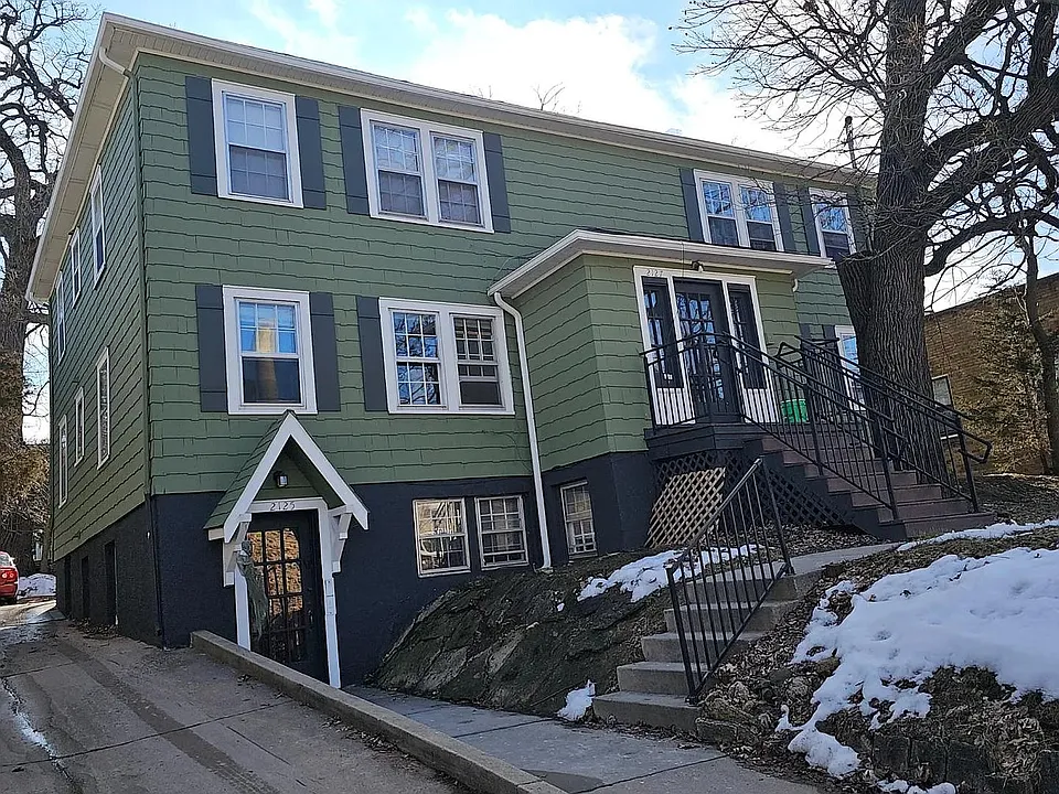 2125 University Ave #1