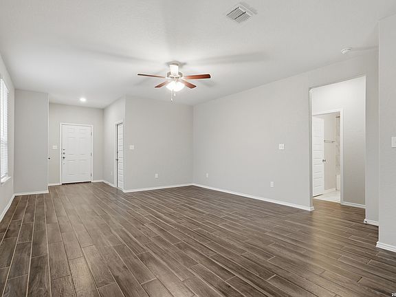 3rd image of 248 Kinsley Way