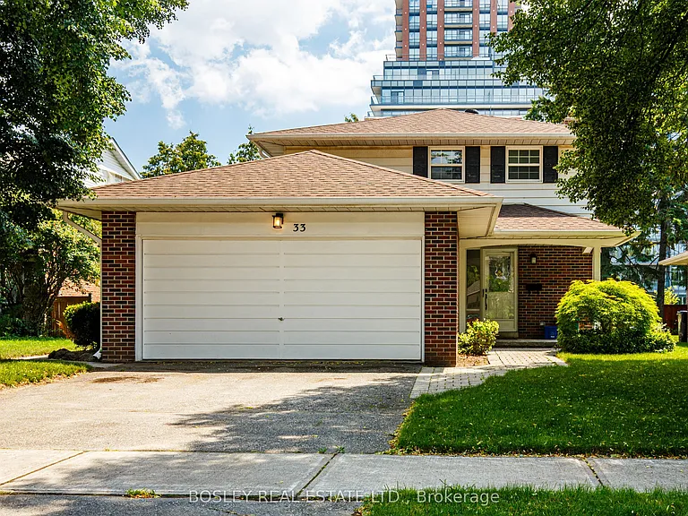 33 Forestbrook Cres — Photo 4