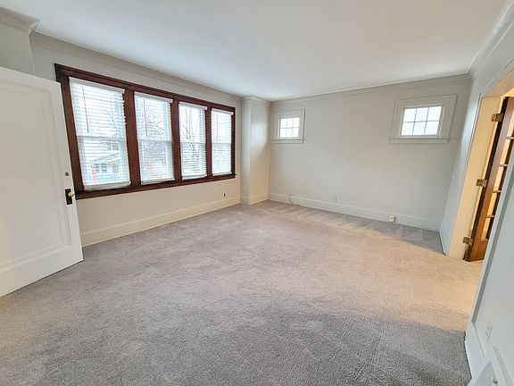 5th image of 1308 Beaconsfield Ave #11293939