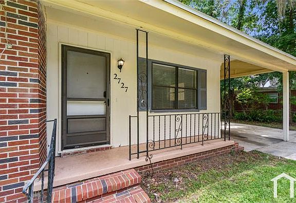 5th image of 2727 Shady Oak Ln