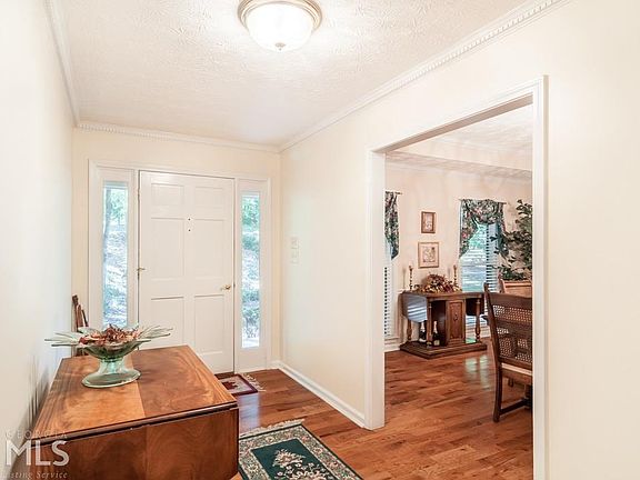 5th image of 335 Countryside Dr