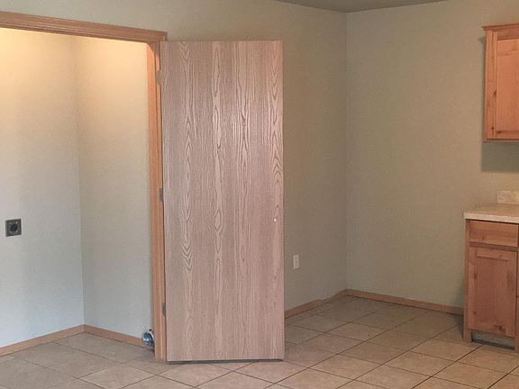 5th image of 3503 Hollis Dr #A