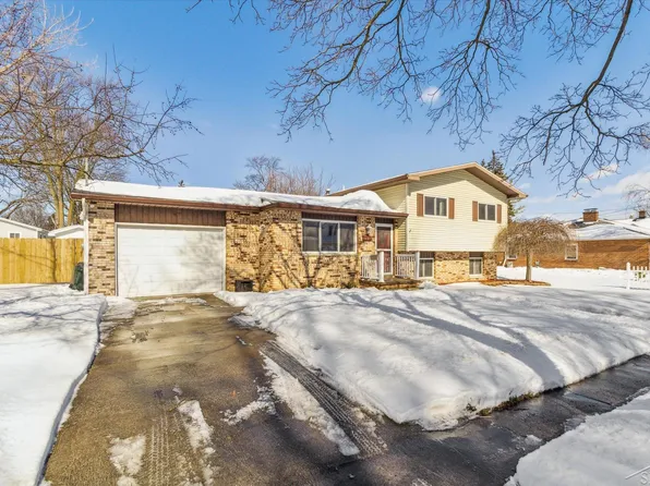 1401 Mercer St, Essexville, MI 48732