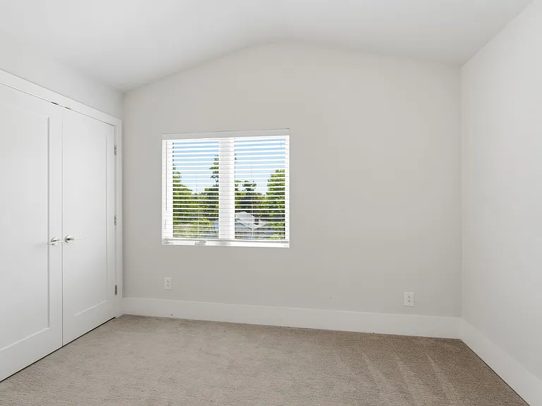 426 Patterson St — Photo 28