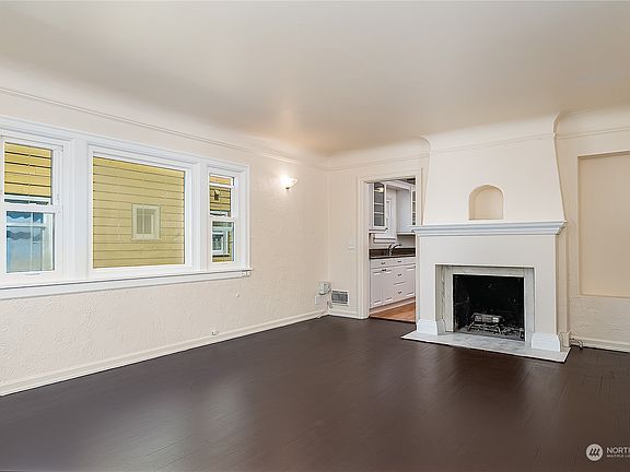 4th image of 1405 Lombard Avenue