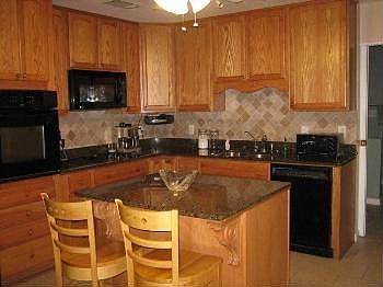 3rd image of 2421 Palmer Dr