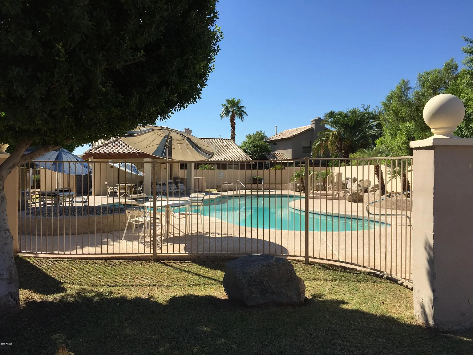 3 bed, 2.0 bath, 2176 sqft, $2,375 — Photo 4
