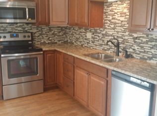 3753 Manchester Dr, Bettendorf, IA 52722