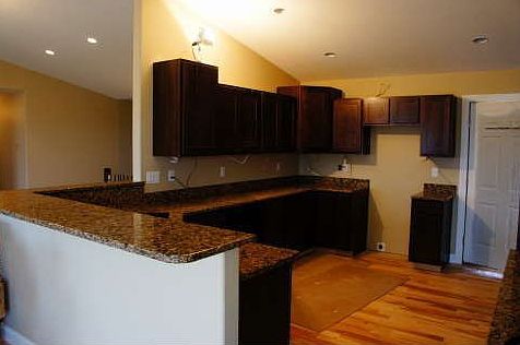 4th image of 555 Fawn Ave