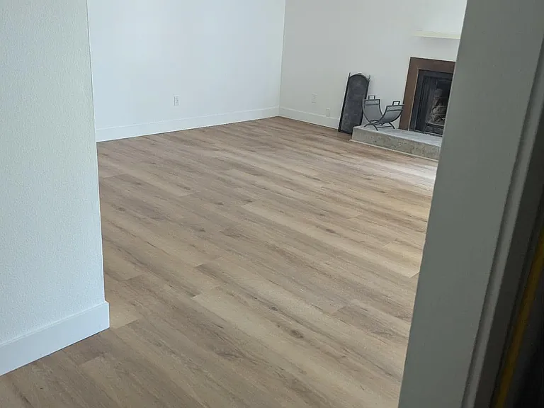 1516 E Pike St #204 — Photo 6