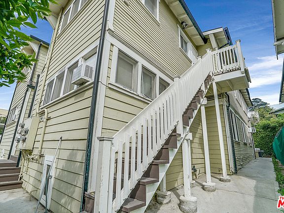 4th image of 1129 Echo Park Ave