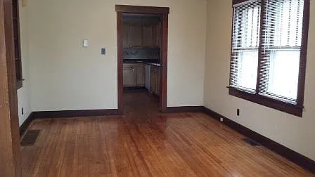 3 bed, 1116 sqft, $1,800 — Photo 3