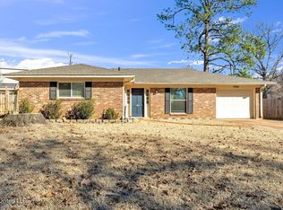 7984 Charleston Dr, Southaven, MS 38671