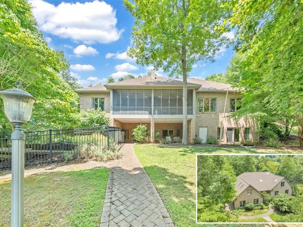 378 Lake View Point, Glade Hill, VA 24092