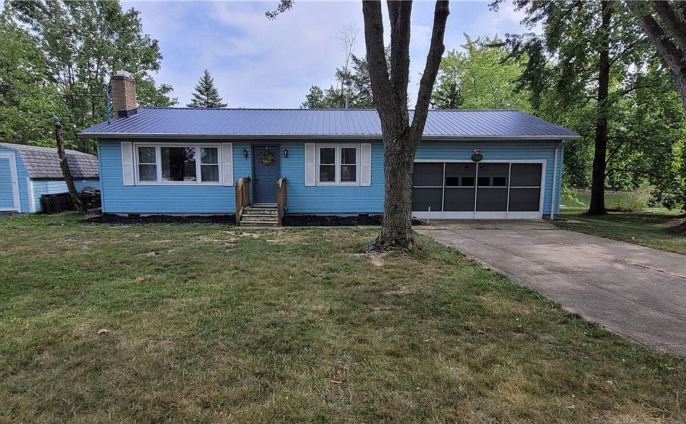 1st image of 1600 Laurel Dr