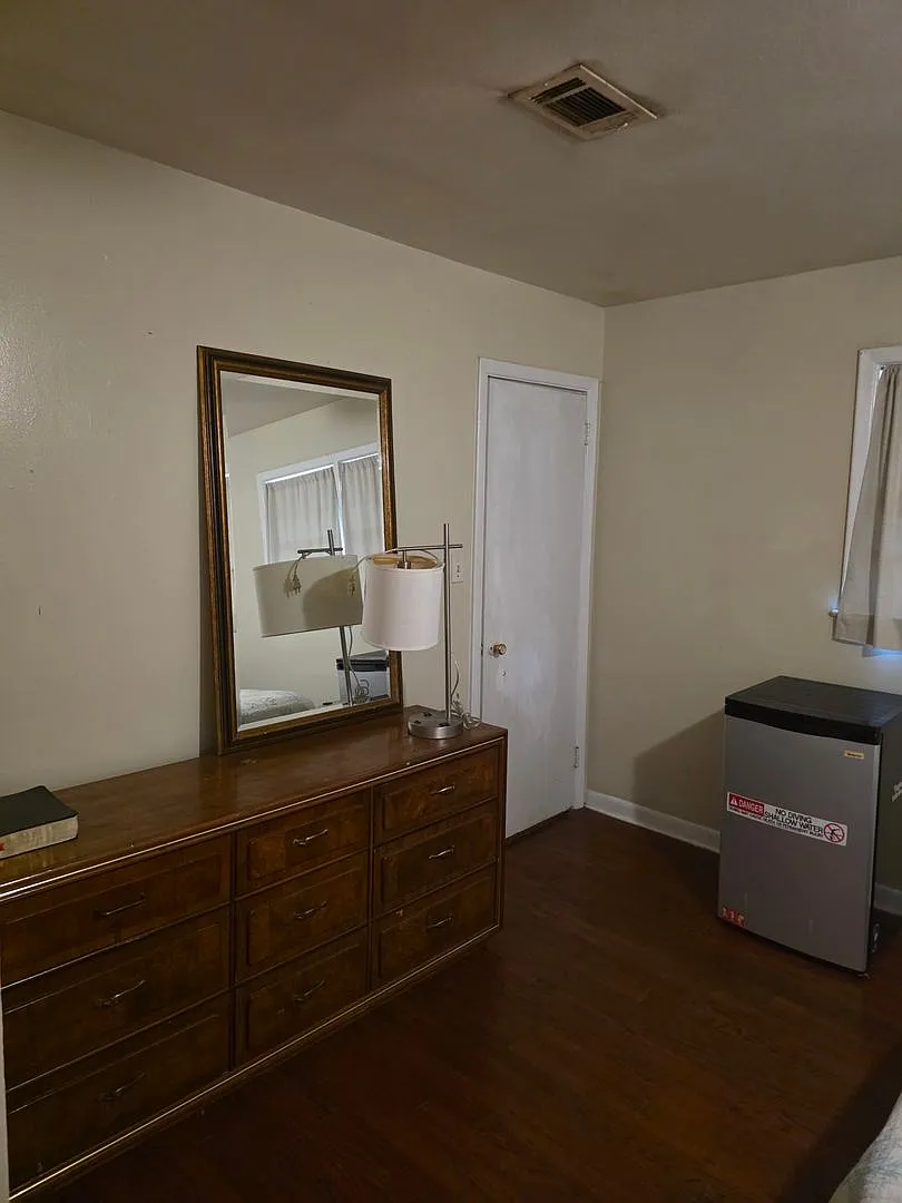 2521 Lyman Street — Photo 1