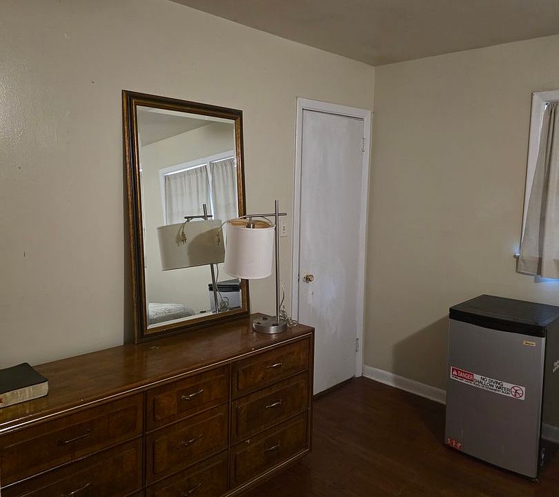 1st image of 2521 Lyman St