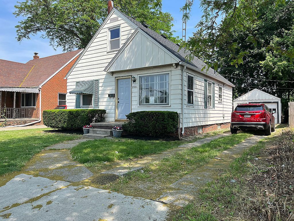 2521 Navarre Ave, Oregon, OH 43616 Zillow