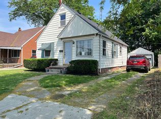2521 Navarre Ave, Oregon, OH 43616