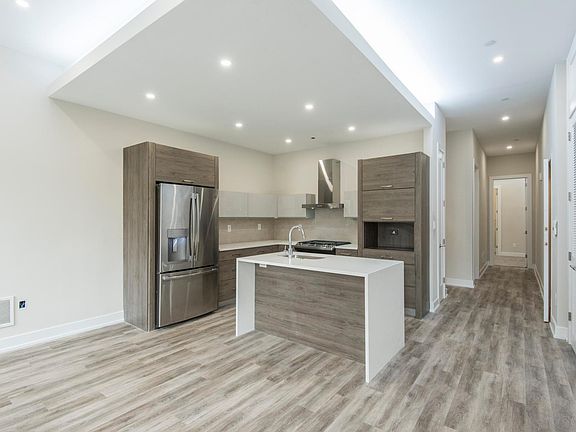 2nd image of 802 Sansom St Unit 503
