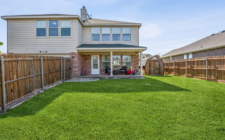 1609 Brandon Dr — Photo 6
