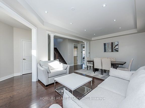 5th image of 32 Merrittonia St