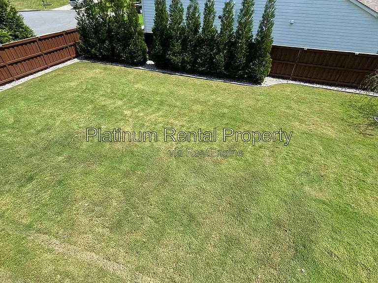3215 Summerpoint Xing — Photo 38