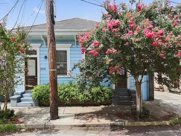 2429 Dauphine St, New Orleans, LA 70117