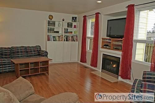 3rd image of 15513 Esther Ave SE