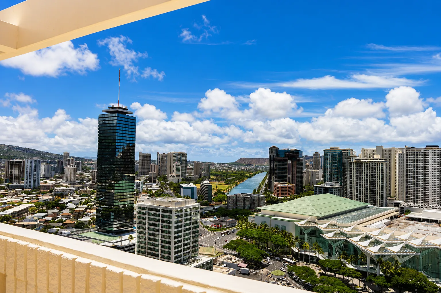 1 bed, 484 sqft, $2,300 — Photo 2
