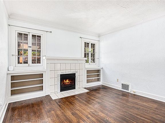 2nd image of 5729 Holmes St