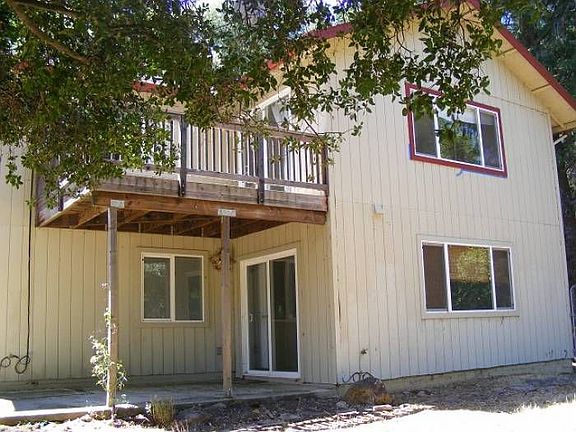 4th image of 2947 Crystal Dr