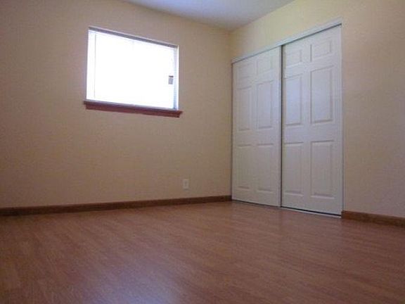 4th image of 253 Alma Dr