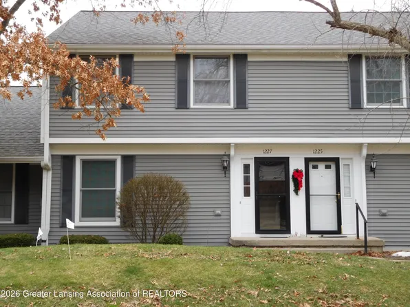 1227 Chartwell Carriage Way N, East Lansing, MI 48823