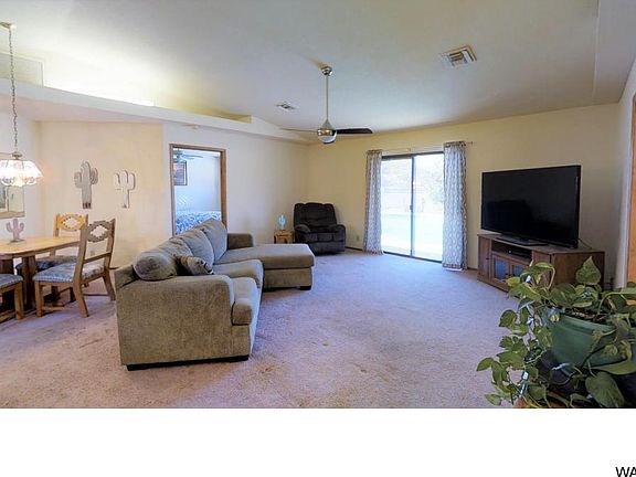 3rd image of 2819 S Saratoga Ave