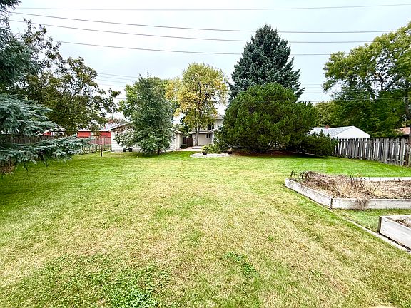 4th image of 1733 Marshall Rd