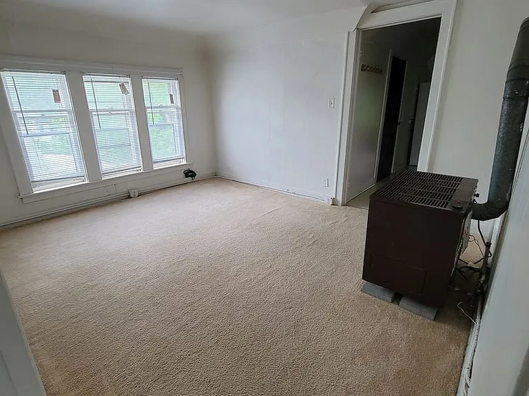 620-22 Fellows Avenue — Photo 3