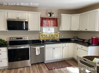 24 Just A Mere Rd, Belgrade, ME 04917
